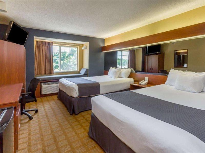 Microtel Inn & Suites By Wyndham Hillsborough Exterior photo