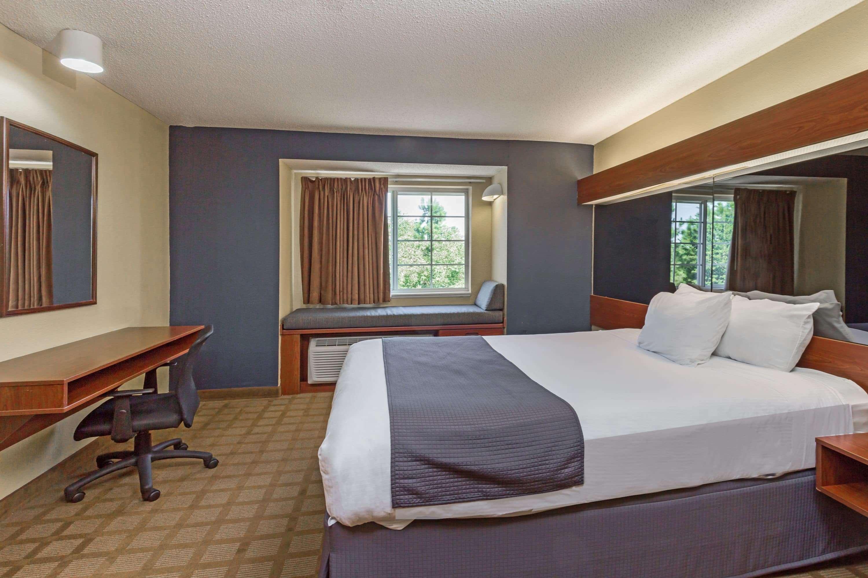 Microtel Inn & Suites By Wyndham Hillsborough Exterior photo