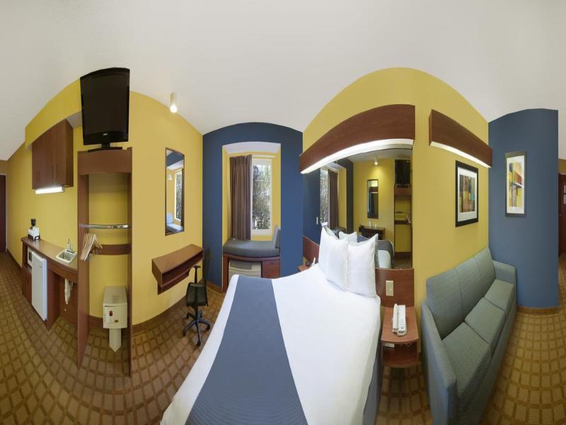 Microtel Inn & Suites By Wyndham Hillsborough Exterior photo